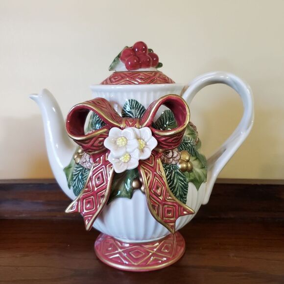 Fitz and Floyd Christmas Rose Hand Painted Tea Set 1995 - Picture 2 of 15